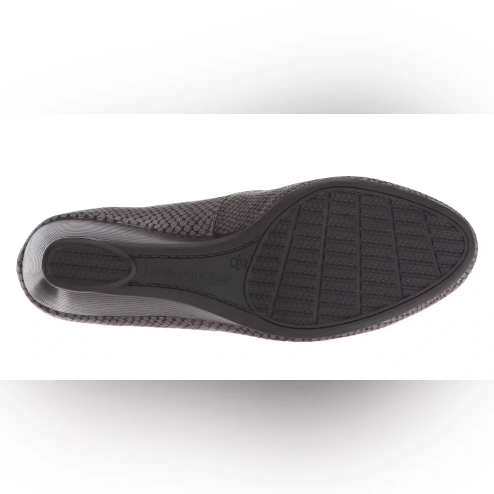Hush puppies, Elegant Plum Wedge Shoes
